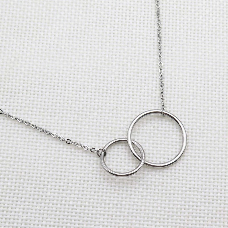 IDLAN Mom to Be Pregnancy Gift New Mom Expectant Mother Necklace - Two Interlocking Infinity Circles (Silver) - Image 3